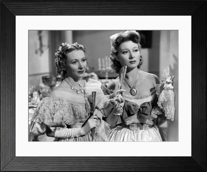 Framed Print : PRIDE AND PREJUDICE, Karen Morley, Greer Garson, 1940 Framed Print : PRIDE AND PREJUDICE, Karen Morley, Greer Garson, 1940