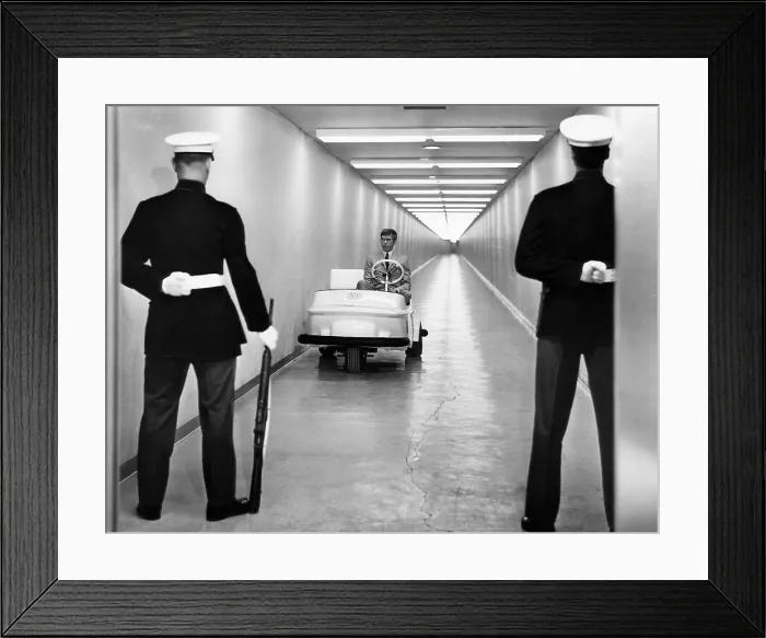 Framed Print : THE PRESIDENT'S ANALYST, James Coburn (center), 1967