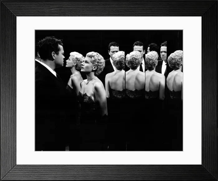 Framed Print : THE LADY FROM SHANGHAI, Orson Welles, Rita Hayworth, 1947 Framed Print : THE LADY FROM SHANGHAI, Orson Welles, Rita Hayworth, 1947
