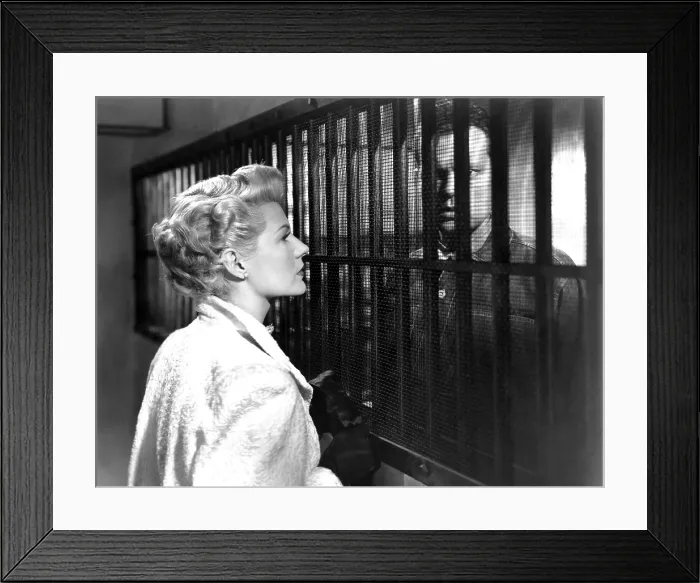 Framed Print : THE LADY FROM SHANGHAI, Rita Hayworth, Orson Welles, 1947 Framed Print : THE LADY FROM SHANGHAI, Rita Hayworth, Orson Welles, 1947