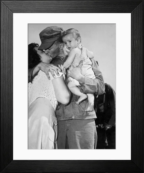 Framed Print : U.S. soldier bidding his wife and 8-month-old son goodbye as he leaves for Korea in 1950. Korean War, 1950-53. (BSLOC_2014_11_159) Framed Print : U.S. soldier bidding his wife and 8-month-old son goodbye as he leaves for Korea in 1950. Korean War, 1950-53. (BSLOC_2014_11_159)