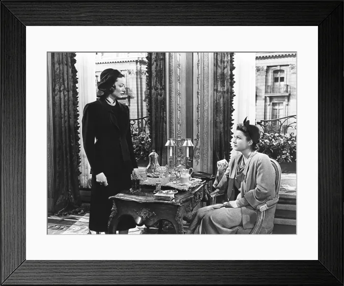 Framed Print : THE RAZOR'S EDGE, from left, Gene Tierney, Anne Baxter, 1946, TM and Copyright 20th Century Fox Film Corp. All rights reserved / courtesy Everett Collection
