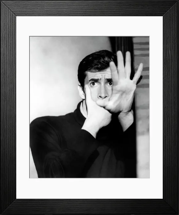 Framed Print : PSYCHO, Anthony Perkins, 1960 Framed Print : PSYCHO, Anthony Perkins, 1960