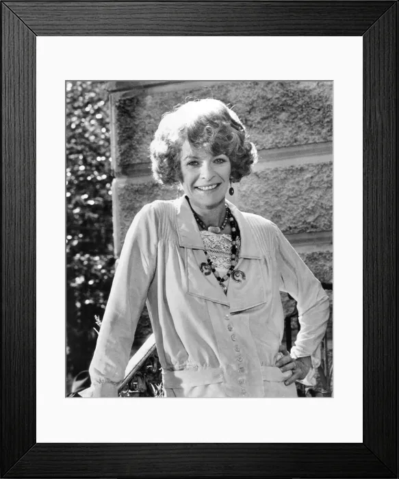 Framed Print : PRIEST OF LOVE, Janet Suzman, 1981. Filmways / courtesy Everett Collection