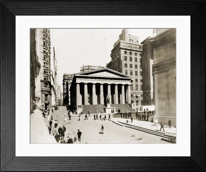 Framed Print : Federal Hall National Memorial in 1915, when it served as Federal Reserve Sub-treasury