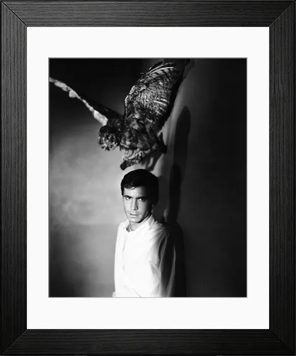 Framed Print : PSYCHO, Anthony Perkins, 1960 Framed Print : PSYCHO, Anthony Perkins, 1960