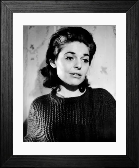 Framed Print : THE PUMPKIN EATER, Anne Bancroft, 1964