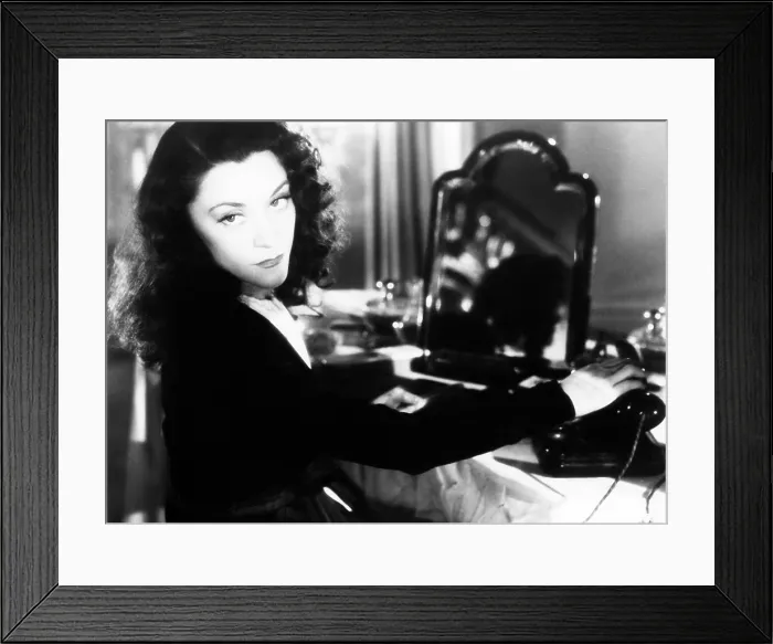 Framed Print : LES DAMES DU BOIS DE BOULOGNE, (aka LADIES OF THE PARK), Maria Casares, 1945 Framed Print : LES DAMES DU BOIS DE BOULOGNE, (aka LADIES OF THE PARK), Maria Casares, 1945
