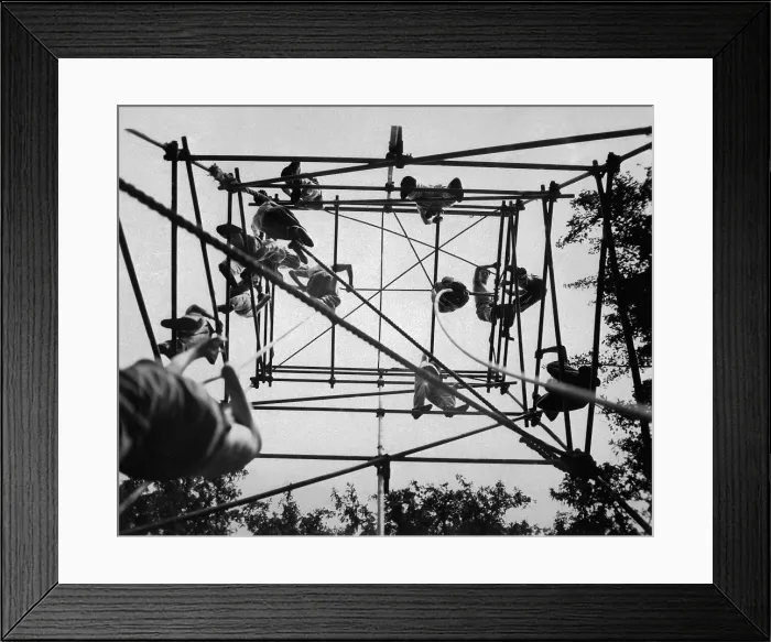 Framed Print : Jeds training on high bars in obstacle course at Milton Hall, England in 1944