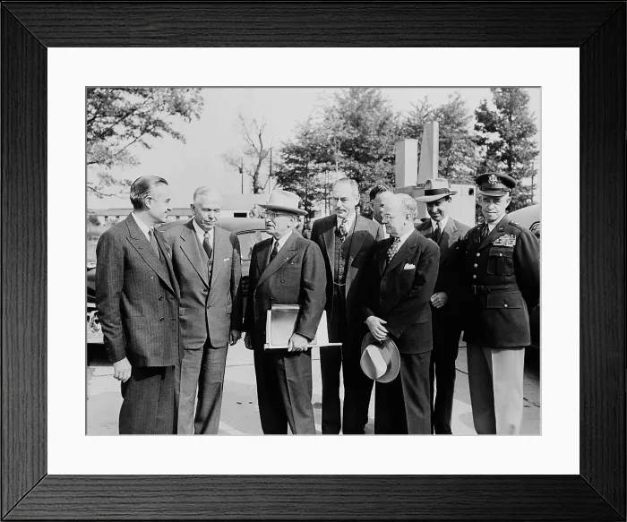 Framed Print : President Harry Truman with top advisers upon his return from the Wake Island meeting with General MacArthur. Oct. 16, 1950