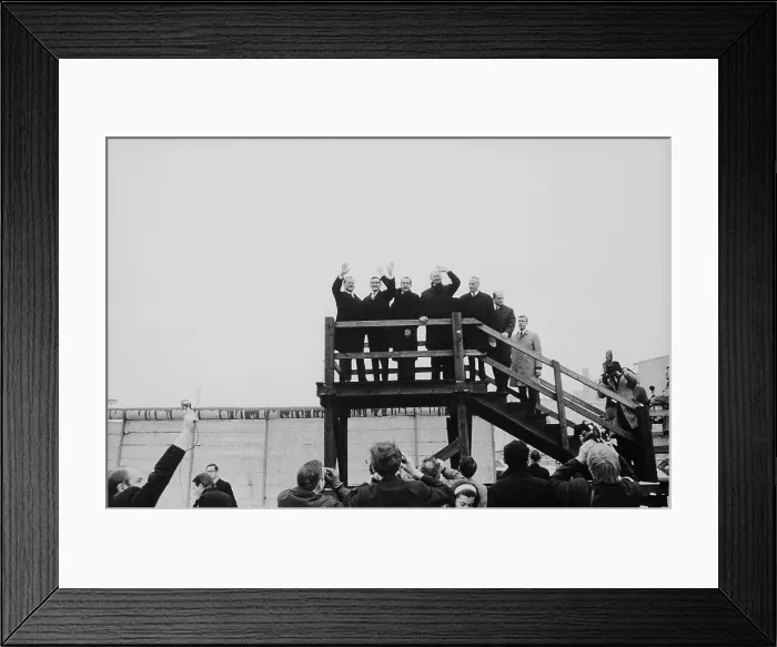Framed Print : President Nixon visits the Berlin Wall at Moritzplatz Berlin. Feb. 2 1969