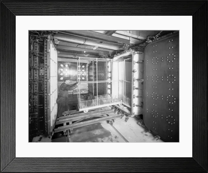 Framed Print : New York City's Municipal Lodging House for the homeless had a new formaldehyde and steam disinfecting plant