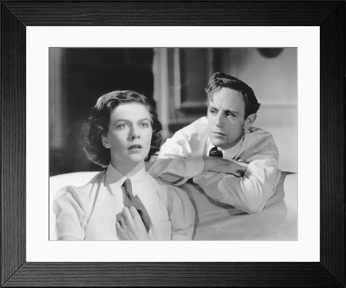 Framed Print : PYGMALION, from left: Wendy Hiller, Leslie Howard, 1938