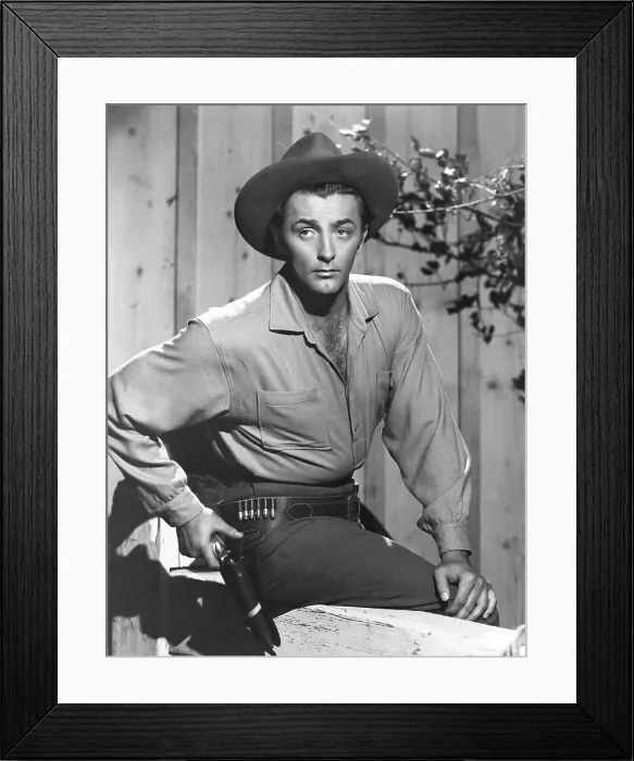 Framed Print : PURSUED, Robert Mitchum, 1947