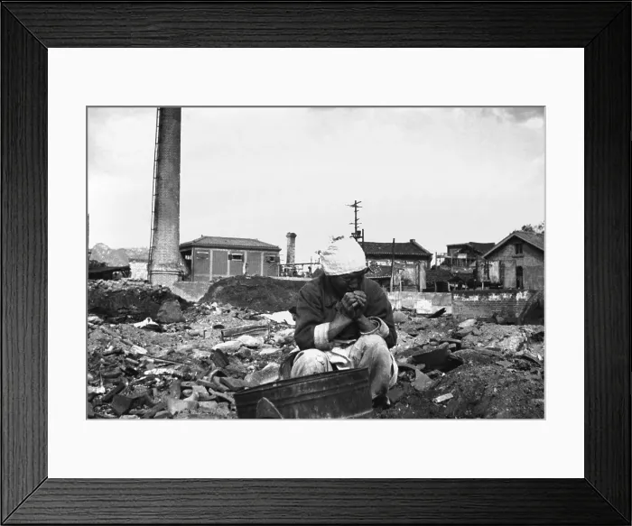 Framed Print : An Korean woman pauses in her search for salvageable materials among the ruins of Seoul, Korea. Nov. 1, 1950. The city changed hands four times during the Korean War Framed Print : An Korean woman pauses in her search for salvageable materials among the ruins of Seoul, Korea. Nov. 1, 1950. The city changed hands four times during the Korean War