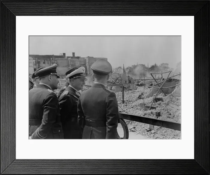 Framed Print : Hermann Goering (in white hat) taking pleasure at rubble of bombed Rotterdam, the Netherlands. World War 2, May 25, 1940. (BSLOC_2013_11_59)