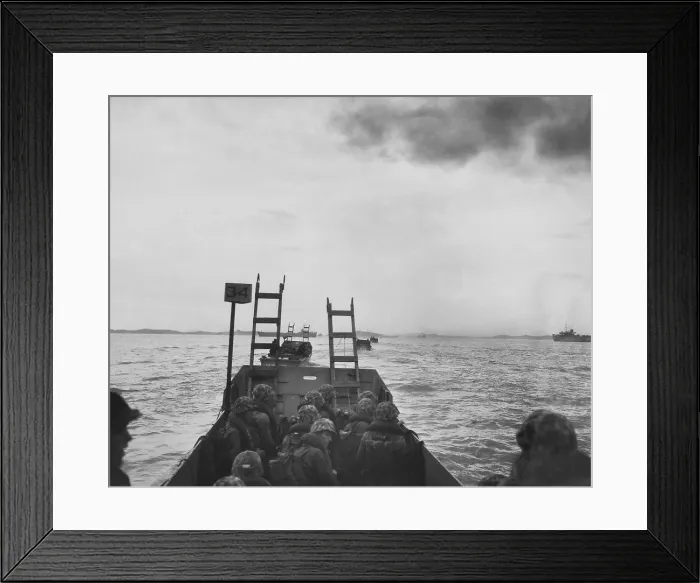 Framed Print : Landing craft loaded with U.S. Marines heads for the seawall at Inchon. They carry scaling ladders to climb over the 8 foot high seawall in their landing zone, Red Beach. Sept Framed Print : Landing craft loaded with U.S. Marines heads for the seawall at Inchon. They carry scaling ladders to climb over the 8 foot high seawall in their landing zone, Red Beach. Sept