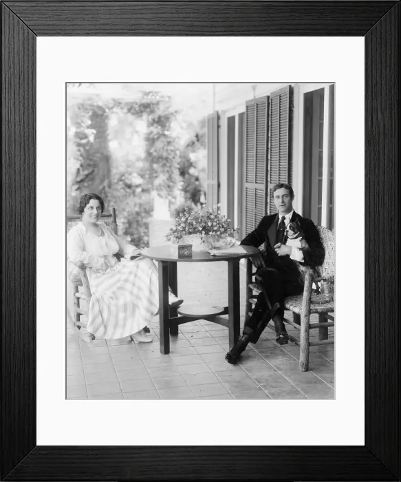 Framed Print : Geraldine Farrar (1882-1967), star of New York's Metropolitan Opera, with actor Lou Tellegen, her husband from 1918-1921 Framed Print : Geraldine Farrar (1882-1967), star of New York's Metropolitan Opera, with actor Lou Tellegen, her husband from 1918-1921