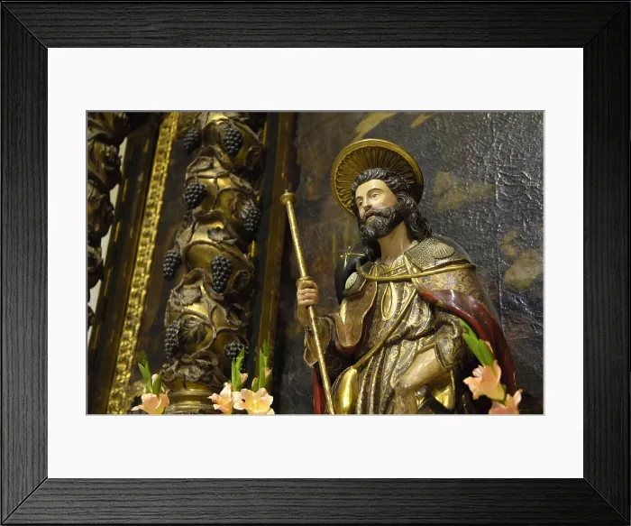 Framed Print : SPAIN. Carinena. Church of Our Lady of Assumption. Detail of grapes on the baroque altarpice. - Rafa Perez / Iberfoto / Everett Collection (556602)**US SALES ONLY** Framed Print : SPAIN. Carinena. Church of Our Lady of Assumption. Detail of grapes on the baroque altarpice. - Rafa Perez / Iberfoto / Everett Collection (556602)**US SALES ONLY**