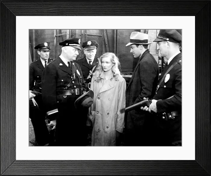 Framed Print : THIS GUN FOR HIRE, Veronica Lake, Robert Preston (2nd right), 1942