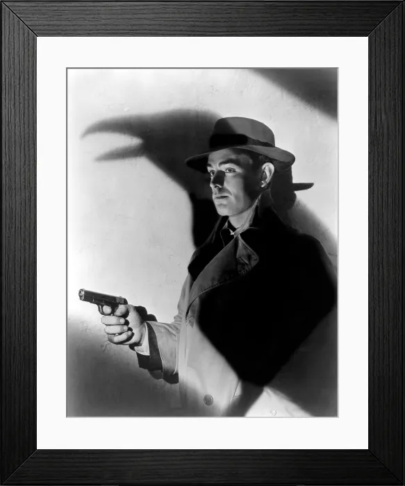 Framed Print : THIS GUN FOR HIRE, Alan Ladd, 1942