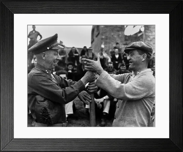 Framed Print : Generals Claire Chennault and Gilbert Cheves (left) open a softball game in China, 1945