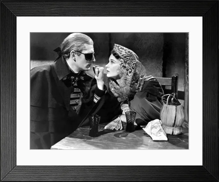 Framed Print : THAT HAMILTON WOMAN, Laurence Olivier, Vivien Leigh, 1941
