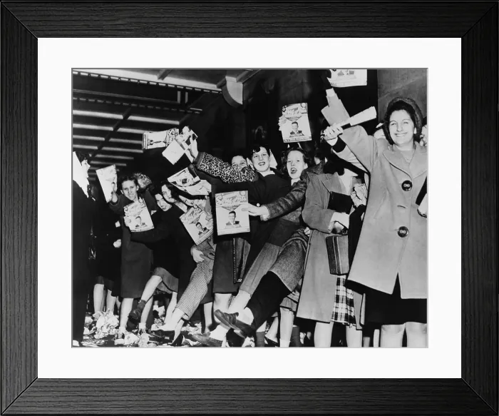 Framed Print : Teenage girls waiting for singer Frank Sinatra to arrive at the Paramount Theatre. 1945 in New York City. - (BSLOC_2014_17_78)