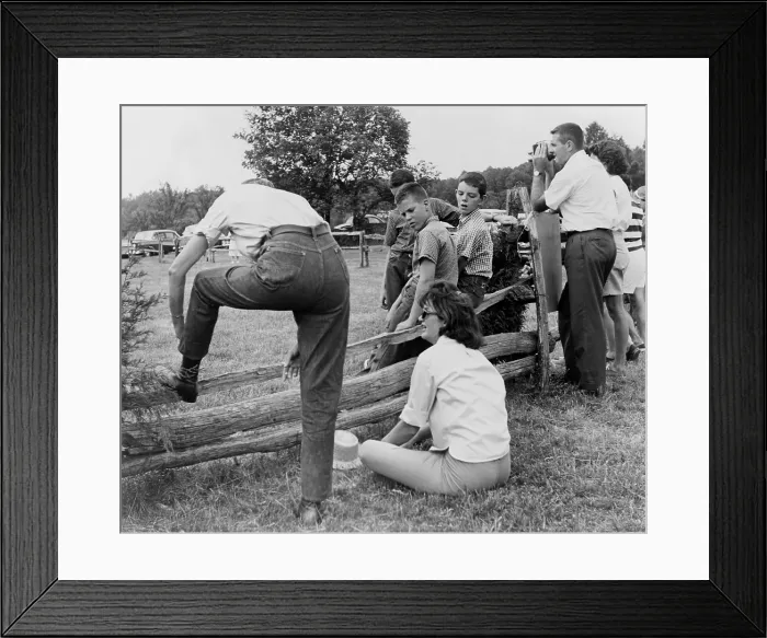 Framed Print : Jacqueline Kennedy seated on the ground at the Apple Barrel pony rally in Halfway, Virginia Framed Print : Jacqueline Kennedy seated on the ground at the Apple Barrel pony rally in Halfway, Virginia