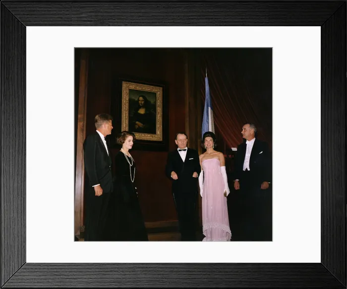 Framed Print : Mona Lisa, Leonardo's masterpiece, on loan to the National Gallery