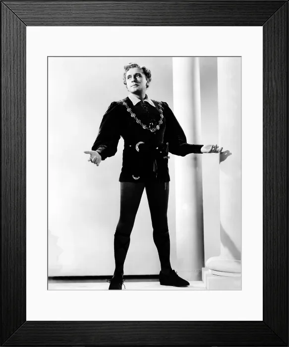Framed Print : TO BE OR NOT TO BE, Jack Benny, 1942, Hamlet Framed Print : TO BE OR NOT TO BE, Jack Benny, 1942, Hamlet
