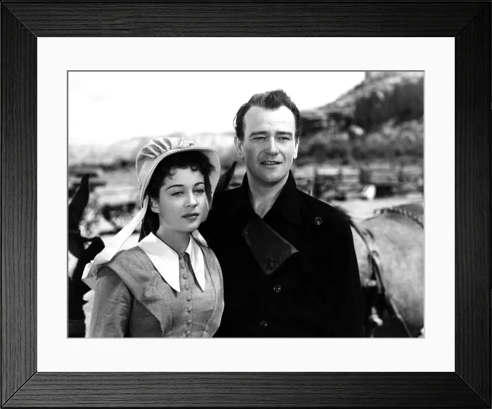 Framed Print : ANGEL AND THE BADMAN, from left, Gail Russell, John Wayne, 1947 Framed Print : ANGEL AND THE BADMAN, from left, Gail Russell, John Wayne, 1947