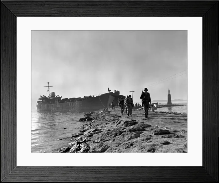 Framed Print : U.S. soldiers of the 1st Cavalry land at P'ohang-Dong, Korea, July 15-22, 1950. Within days the untested and understrength division was in the Battle of Yongdong (July 22-25)