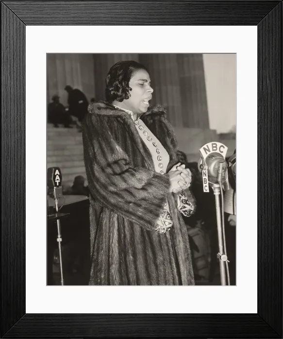 Framed Print : Marian Anderson (1897-1993), at a NBC microphone during her historic concert on the steps of the Lincoln Memorial, singing to a crowd of 75, 000 on Easter Day, April 9, 1939
