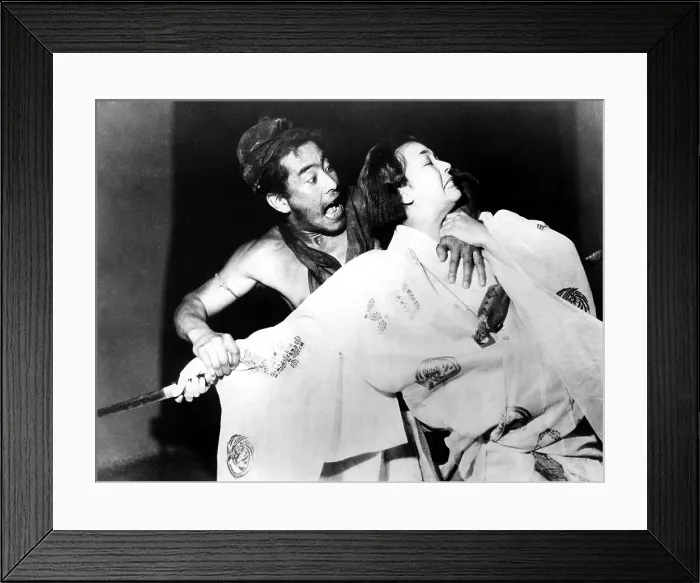 Framed Print : RASHOMON, Toshiro Mifune, Machiko Kyo, 1950