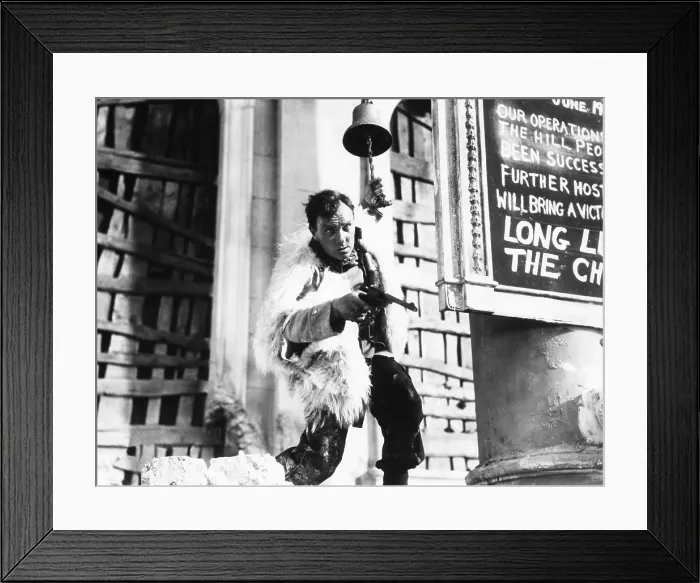 Framed Print : THINGS TO COME, Ralph Richardson 1936
