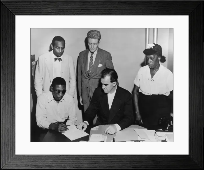 Framed Print : African American veteran Isaac Woodard was blinded by Batesburg, South Carolina police. Feb. 12, 1946 Framed Print : African American veteran Isaac Woodard was blinded by Batesburg, South Carolina police. Feb. 12, 1946