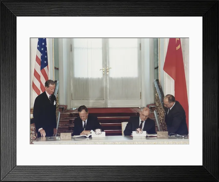 Framed Print : President George Bush and Soviet President Mikhail Gorbachev sign the Strategic Arms Reduction Treaty START Moscow Soviet Union. July 31 1991. (BSLOC_2011_3_75) Framed Print : President George Bush and Soviet President Mikhail Gorbachev sign the Strategic Arms Reduction Treaty START Moscow Soviet Union. July 31 1991. (BSLOC_2011_3_75)