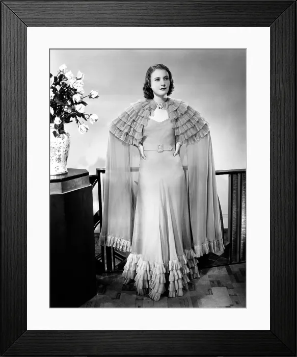 Framed Print : RED SALUTE, Barbara Stanwyck, 1935