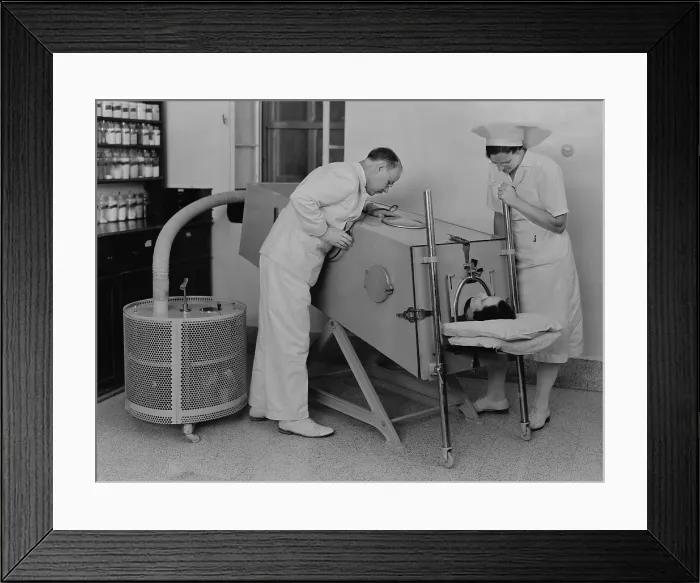 Framed Print : Polio patient in an iron lung at the Scots Mission Hospital in Tiberias, Palestine in March 1940