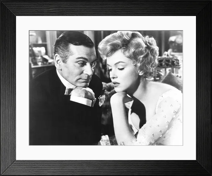 Framed Print : THE PRINCE AND THE SHOWGIRL, from left: Laurence Olivier, Marilyn Monroe, 1957 Framed Print : THE PRINCE AND THE SHOWGIRL, from left: Laurence Olivier, Marilyn Monroe, 1957