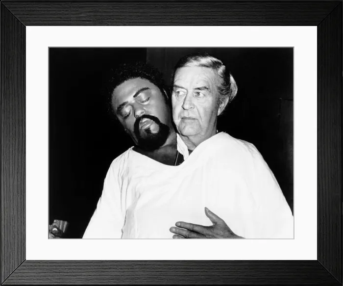 Framed Print : THE THING WITH TWO HEADS, Ray Milland, right, attached to a fake Rosey Grier head, 1972 Framed Print : THE THING WITH TWO HEADS, Ray Milland, right, attached to a fake Rosey Grier head, 1972