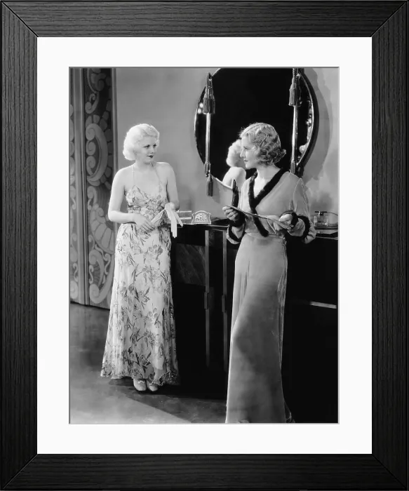Framed Print : THREE WISE GIRLS, from left, Jean Harlow, Mae Clarke, 1932