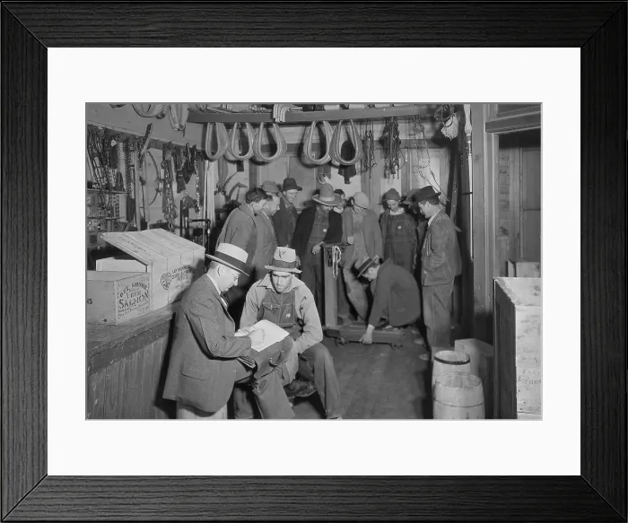 Framed Print : Applicants for jobs on TVA's Norris Dam were conducted at Stiner's Store, Lead Mine Bend, TN