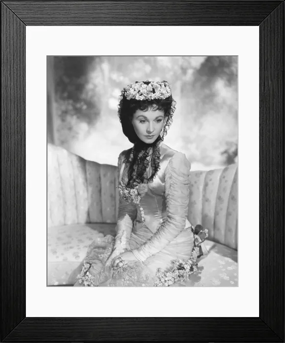 Framed Print : ANNA KARENINA, Vivien Leigh, 1948, TM & Copyright 20th Century Fox Film Corp. / courtesy Everett Collection Framed Print : ANNA KARENINA, Vivien Leigh, 1948, TM & Copyright 20th Century Fox Film Corp. / courtesy Everett Collection