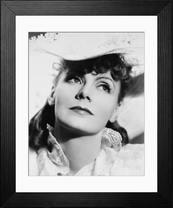 Framed Print : ANNA KARENINA, Greta Garbo, 1935 Framed Print : ANNA KARENINA, Greta Garbo, 1935