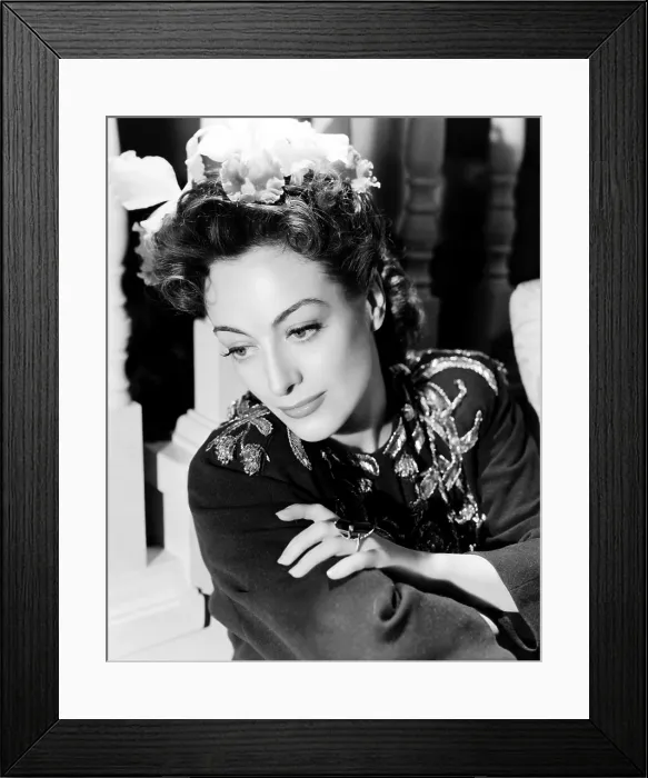 Framed Print : REUNION IN FRANCE, Joan Crawford, 1942