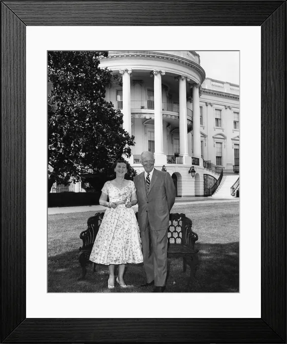 Framed Print : Dwight and Mamie Eisenhower on White House Lawn. Ca. 1953-1960 - (BSLOC_2014_16_85)