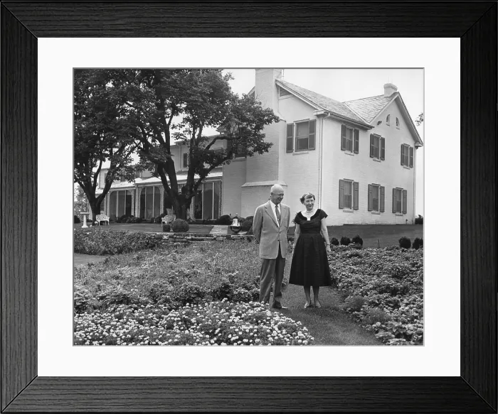 Framed Print : President and Mamie Eisenhower in the garden of their Gettysburg home. Sept 16, 1956. - (BSLOC_2014_16_86) Framed Print : President and Mamie Eisenhower in the garden of their Gettysburg home. Sept 16, 1956. - (BSLOC_2014_16_86)