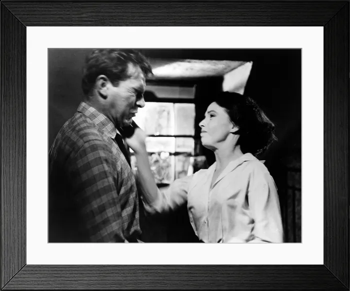 Framed Print : LOOK BACK IN ANGER, Richard Burton, Claire Bloom, 1959 Framed Print : LOOK BACK IN ANGER, Richard Burton, Claire Bloom, 1959